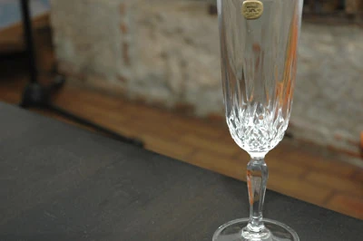Flute de champagne, table