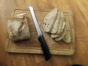 Couteau à pain 1
