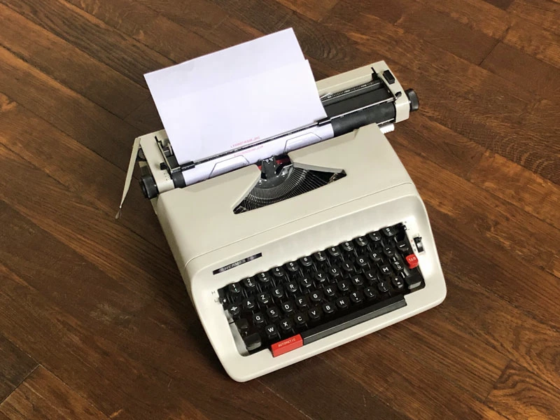 Machine à écrire 2