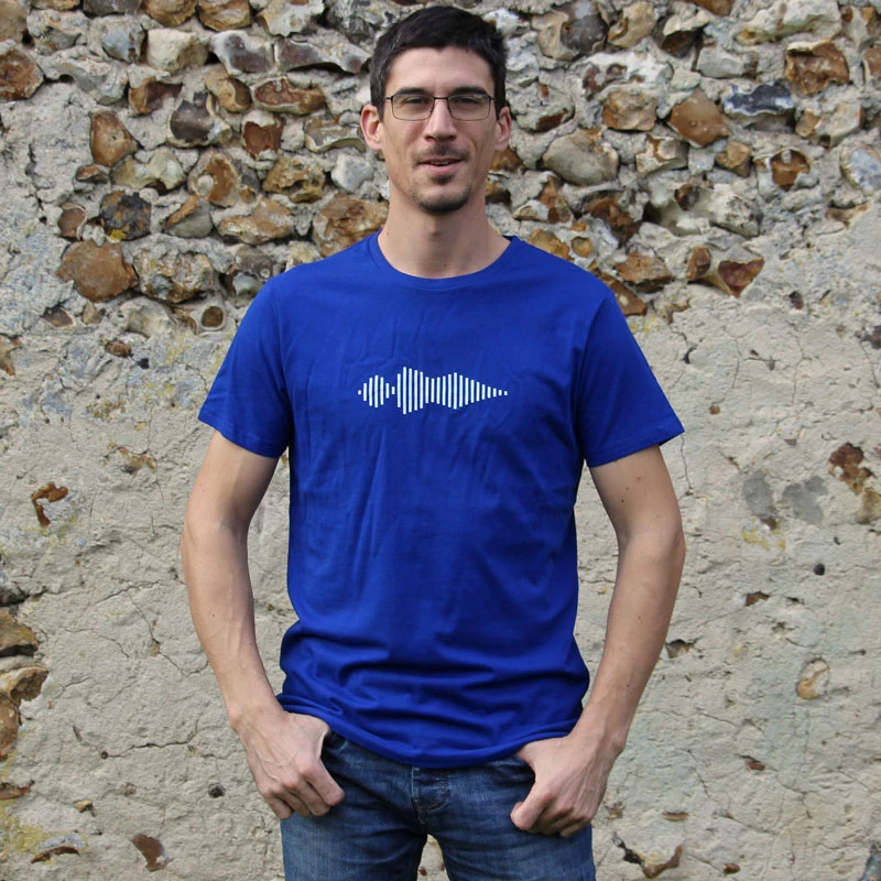 Le dessin Je t'aime représente la courbe du son lorsque l'on prononce cette phrase, photo 2